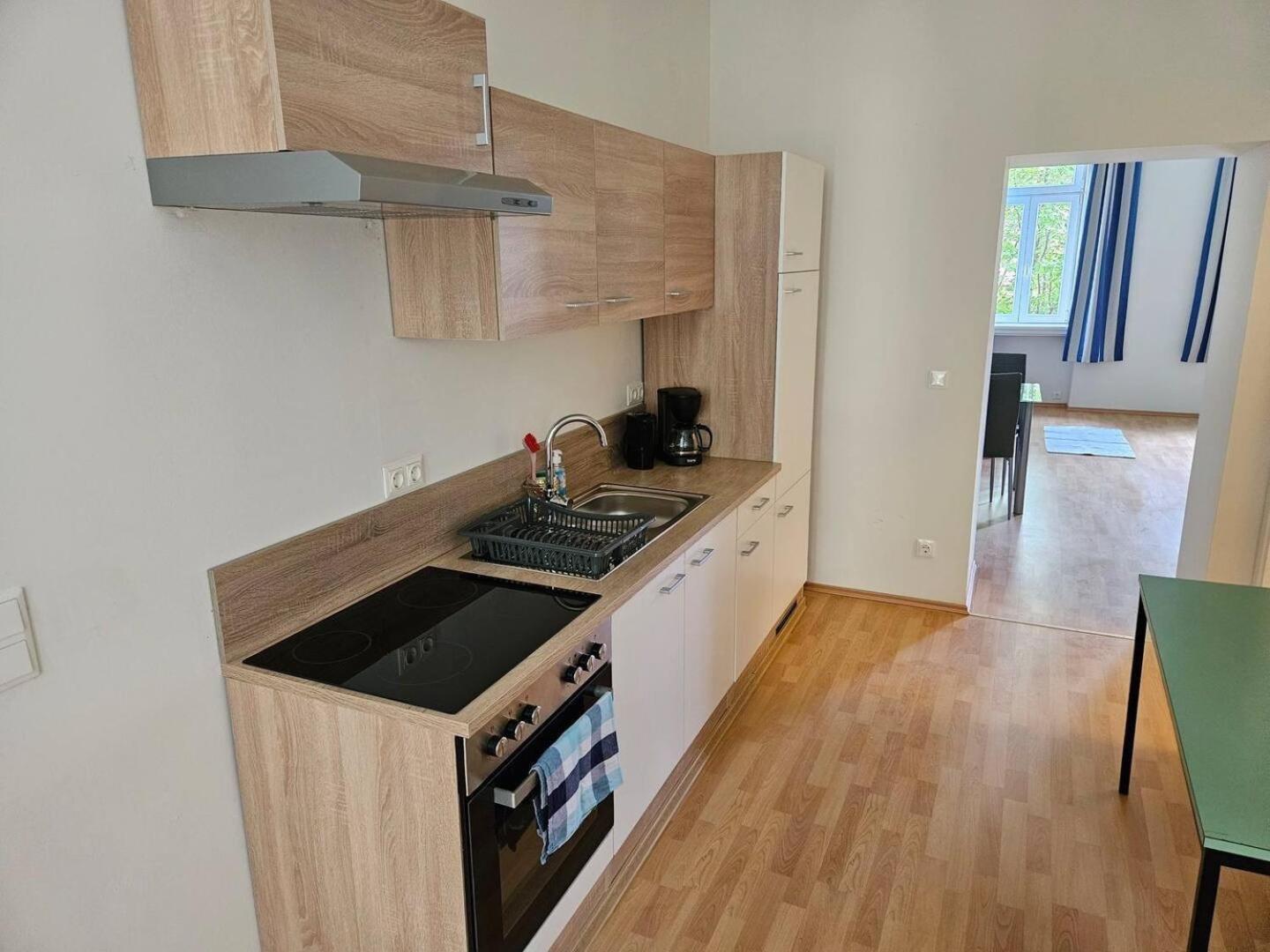 Apartment At Westbahnhof I Close To Shopping Street & Metro Wien